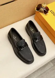 Louis Vuitton casual leather shoes