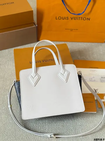 Louis Vuitton Tote