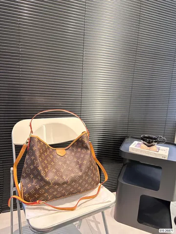 Louis Vuitton Tote