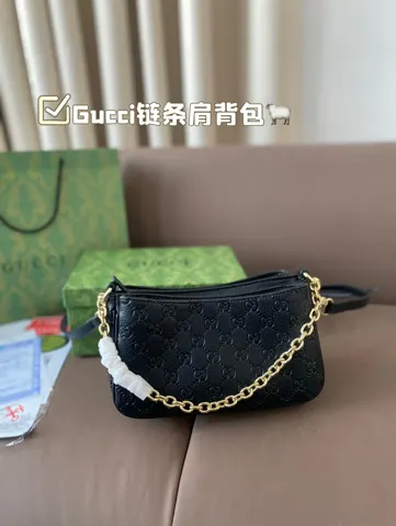 Gucci Shoulder Bag