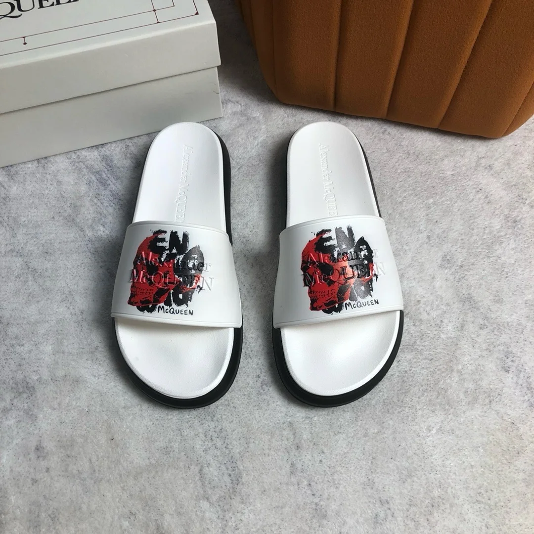 Alexander McQUEEN flip flops