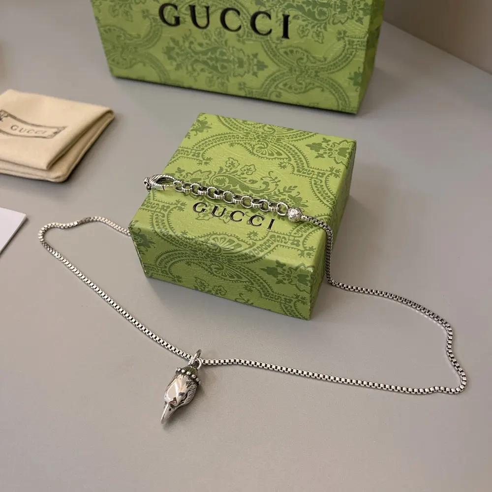 Gucci necklace