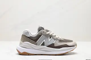 New Balance NB5740 series uses a variety of carefully selected high-quality materials to M5740CB