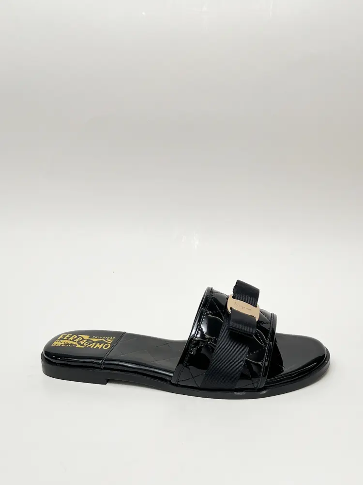 Salvatore Ferragamo Slippers Top cowhide