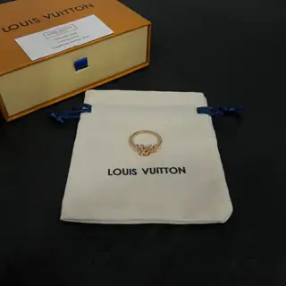 Louis Vuitton ring