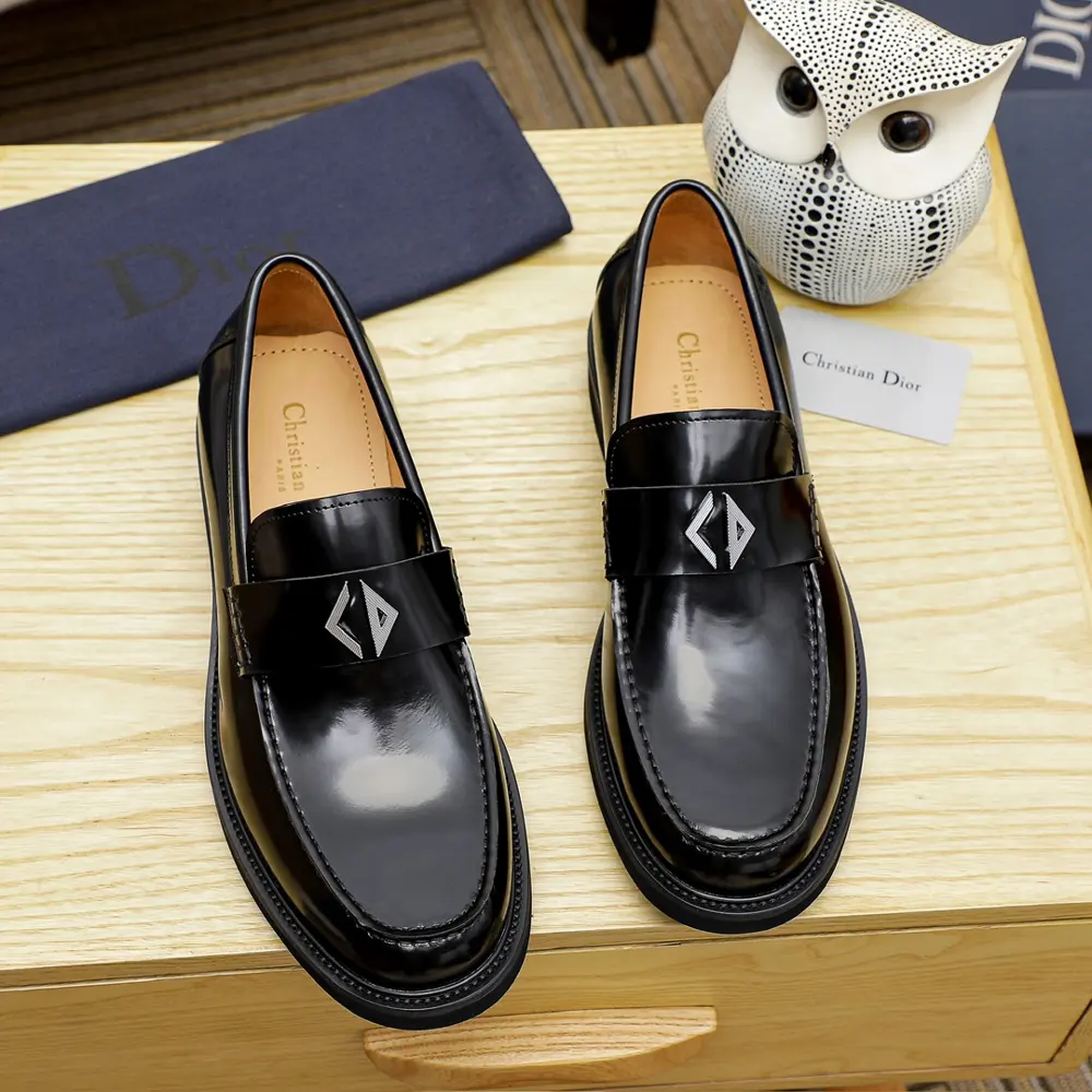 Dior casual men’s shoes are on sale. 1:1 production on the official website. Italian