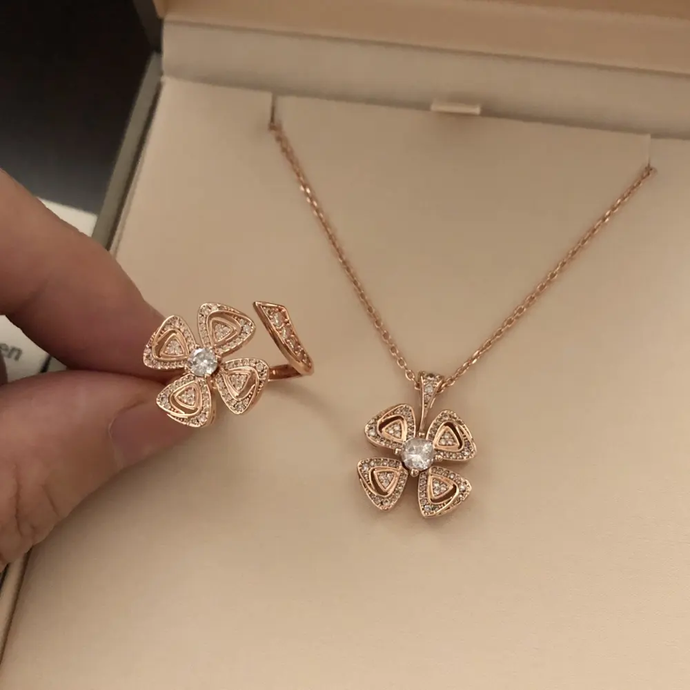 Bvlgari Necklace Ring