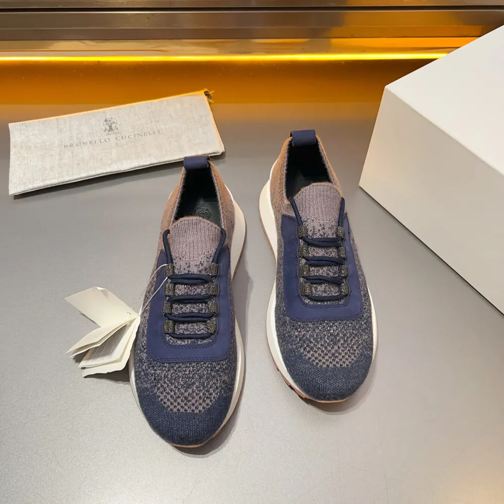 Brunello Cucinelli color-blocked sports shoes for men are full of three-dimensionality and
