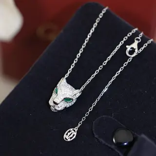 Cartier leopard emerald necklace Cartier classic masterpiece
