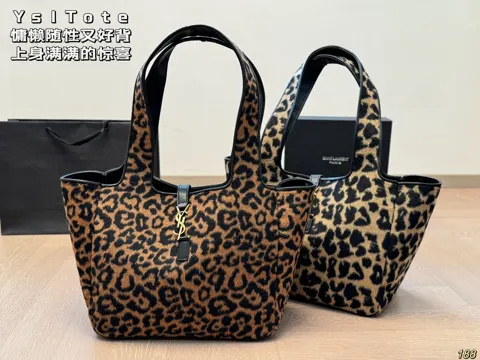 Yves Saint Laurent Tote