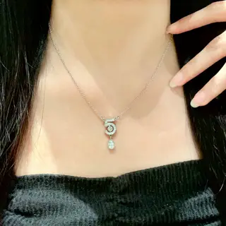 Chanel vintage necklace