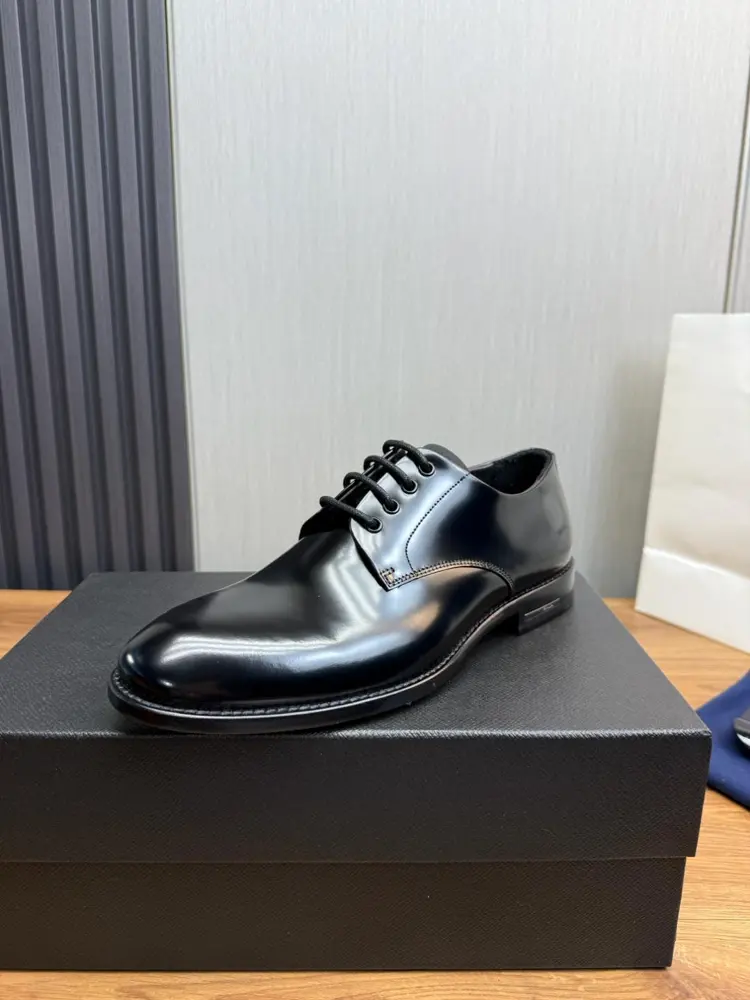 Prada men’s business casual leather shoes
