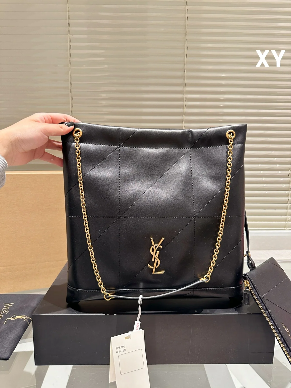 Yves Saint Laurent Tote