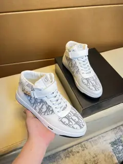 Dior modern style sports shoes. A must-have casual shoe for trendy men Original brand