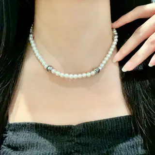 Chanel vintage necklace