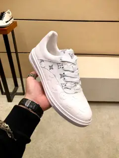 Louis Vuitton men’s casual shoes