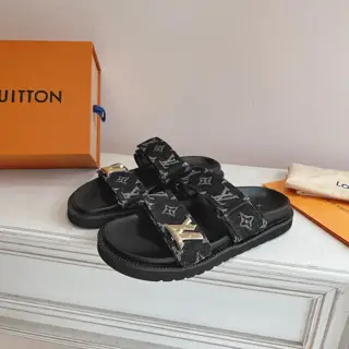 Louis Vuitton Boat Tow Series