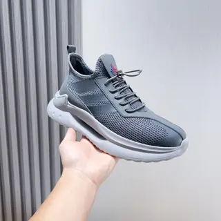 MONCLER men’s lace-up casual sports shoes are comfortable and non-slip. The upper