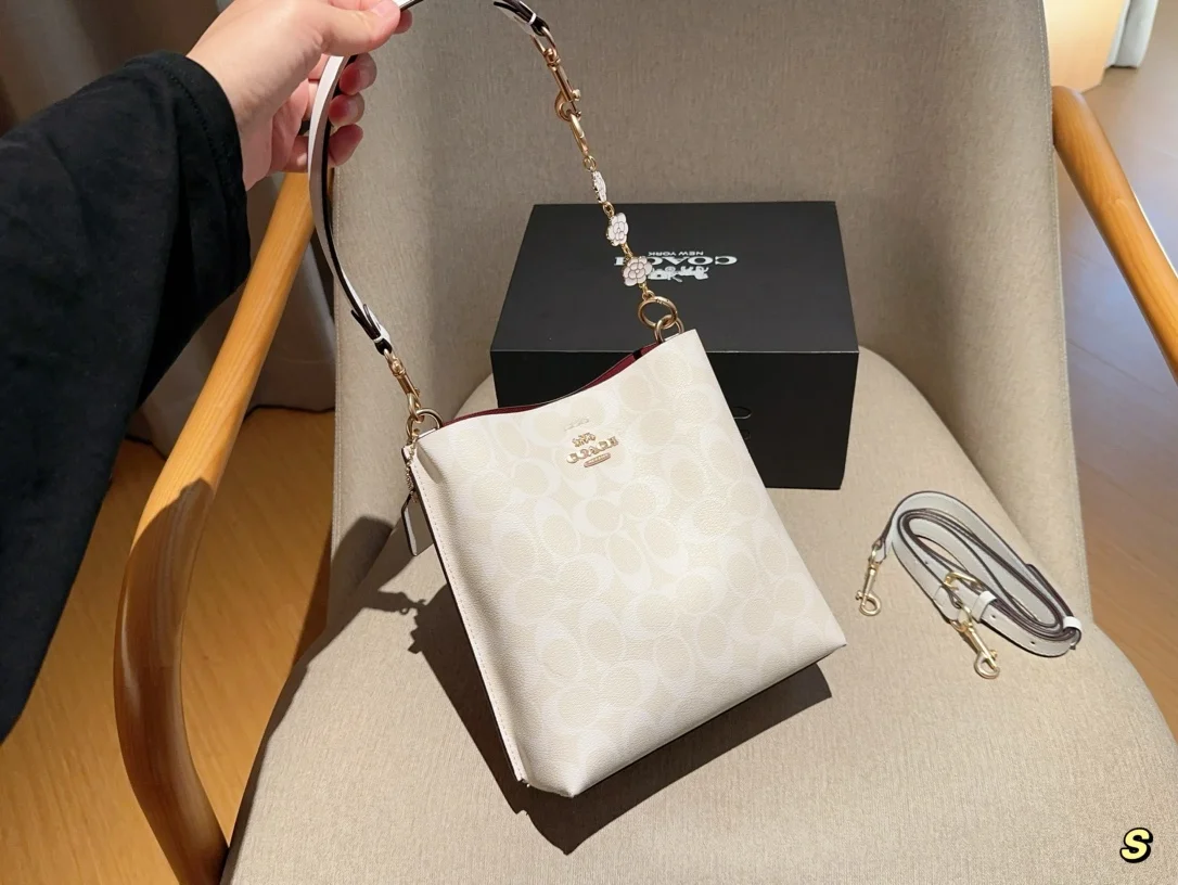 COACH Bucket Bag