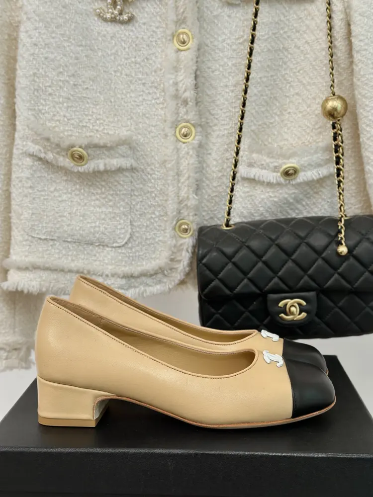 Chanel Double C thick heel shoes