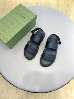 Gucci high-end men’s summer slippers