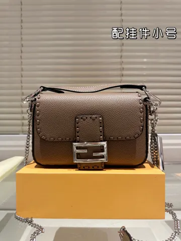 Fendi Baguette