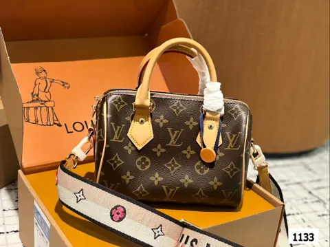 Louis Vuitton Speedy