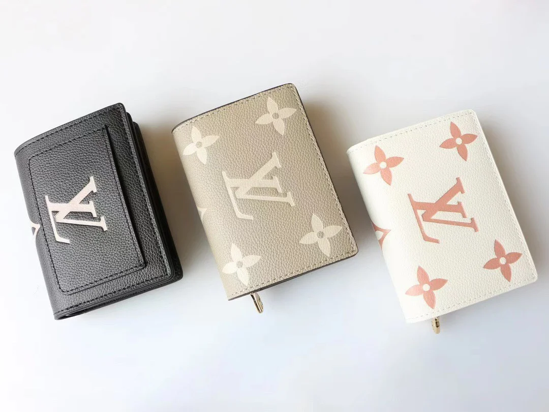 Louis Vuitton Wallet M81927