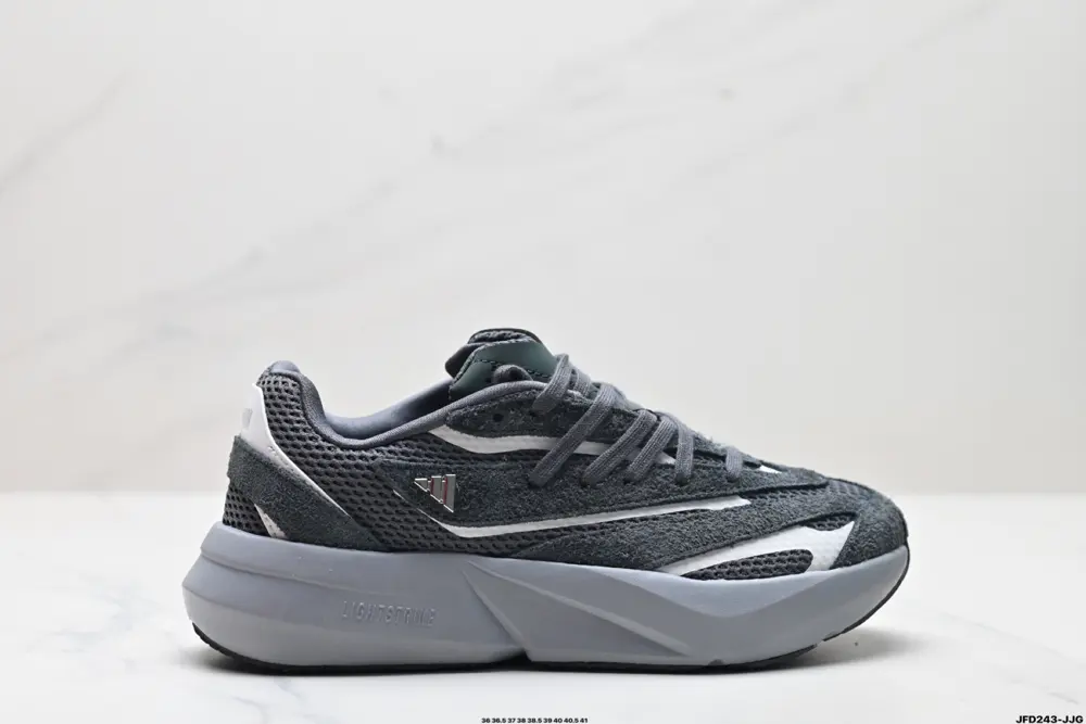 Adidas LIGHTBLAZE Comfortable and non-slip New Adidas low-top running shoes JQ9974