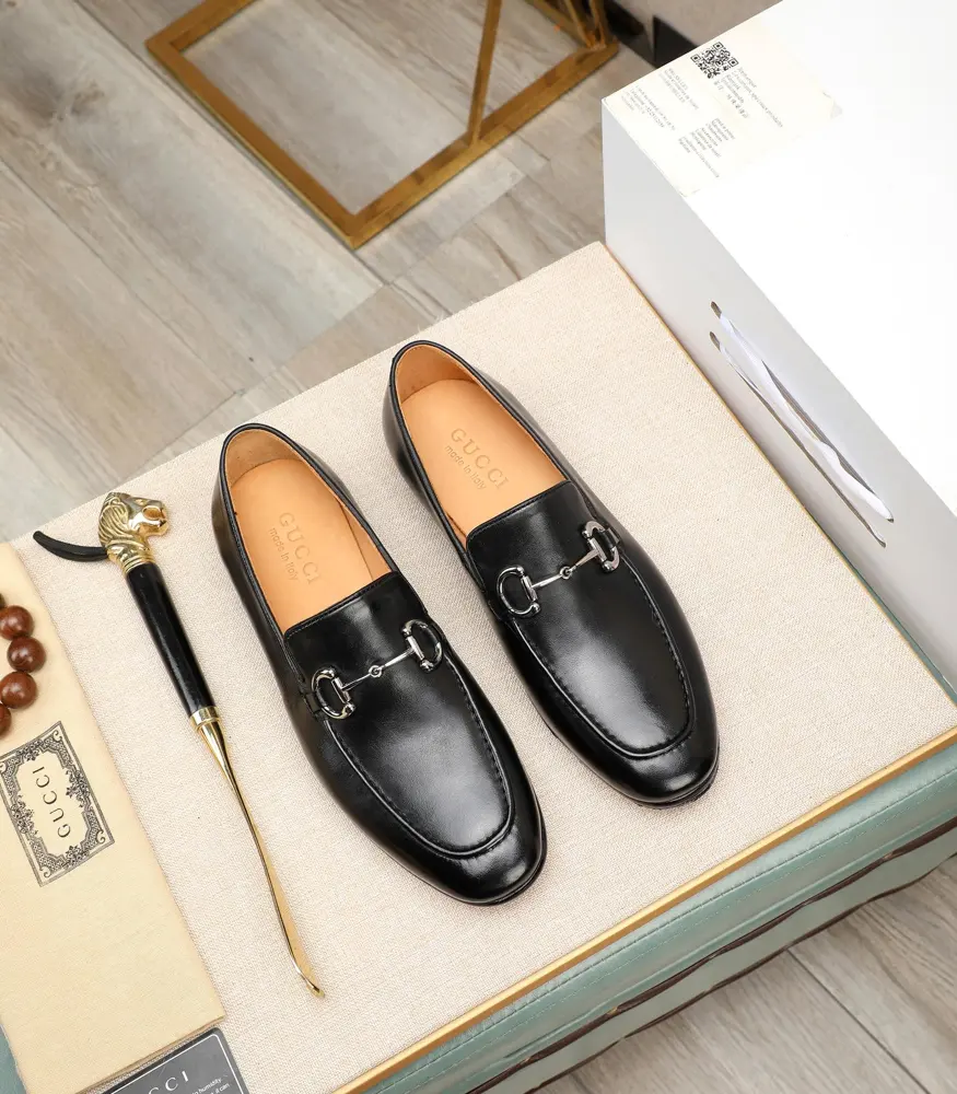 Gucci formal shoes Italy Imported cowhide + top imported water-dyed cowhide lining Finely