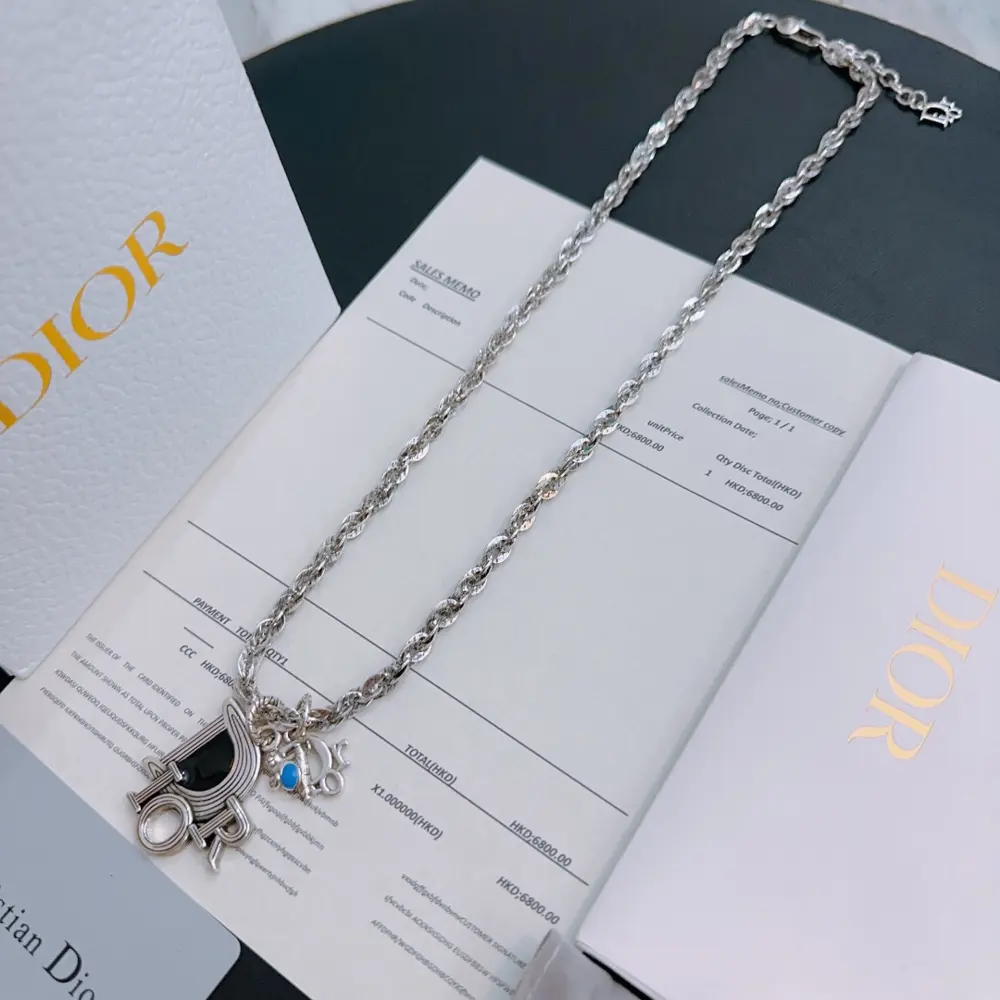 DIOR New Dior necklace Original goods New counter model