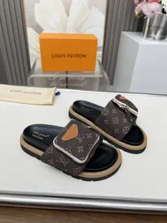 Louis Vuitton Spring and Summer New Slippers