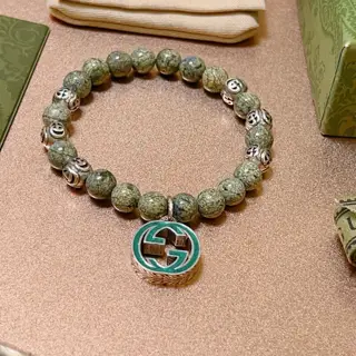 Gucci Bracelet for both men and women. The latest natural Yaowang stone bracelet is of
