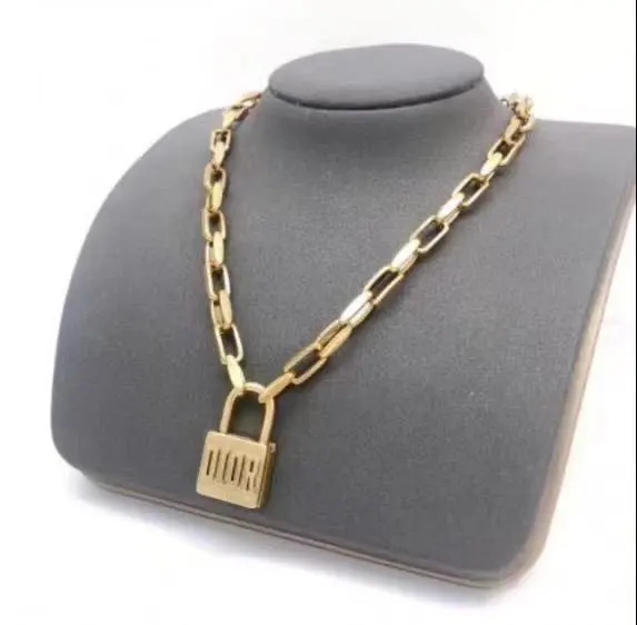 [Dior thick chain lock necklace] synchronous brass material classic chain + letter logo
