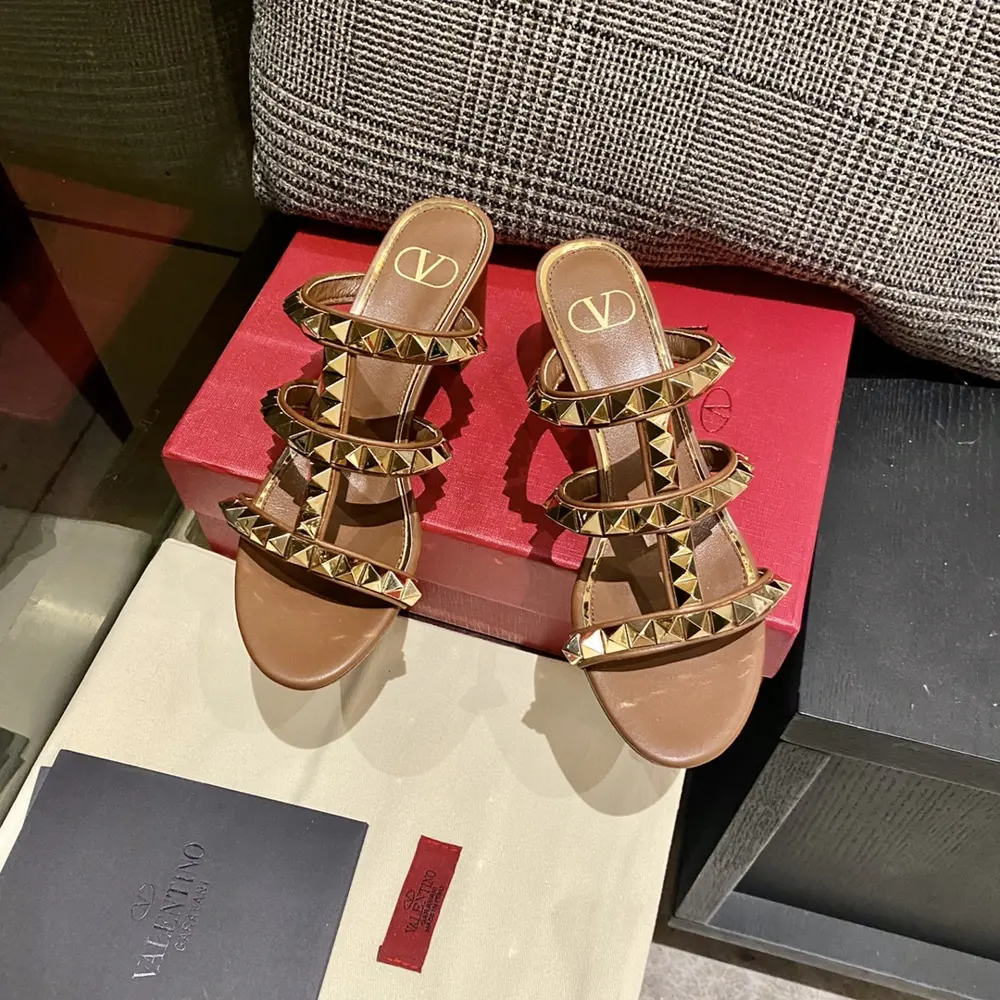 full-stud Valentino rivet classic sandals