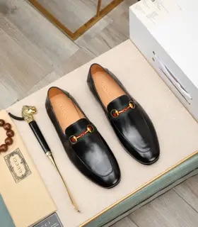Gucci formal shoes Italy Imported cowhide + top imported water-dyed cowhide lining Finely