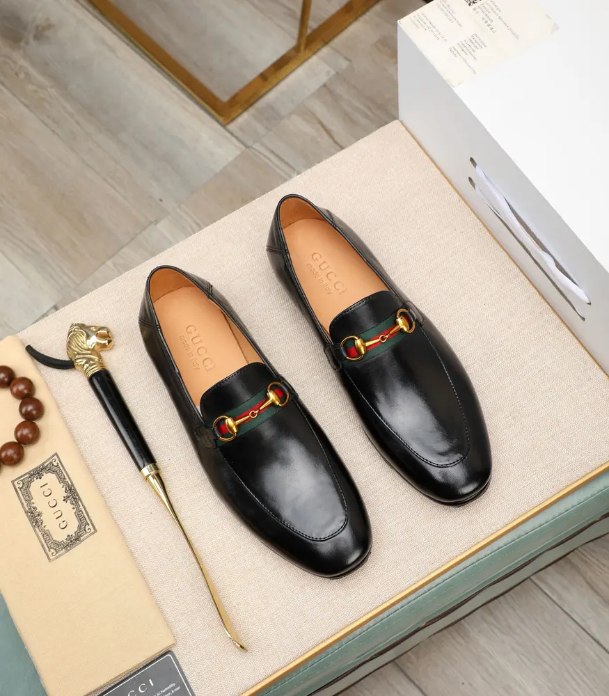 Gucci formal shoes Italy Imported cowhide + top imported water-dyed cowhide lining Finely