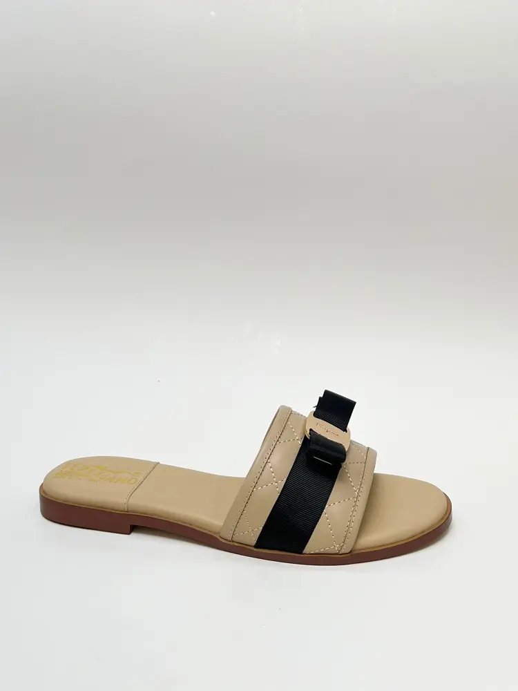 Salvatore Ferragamo Slippers Top cowhide