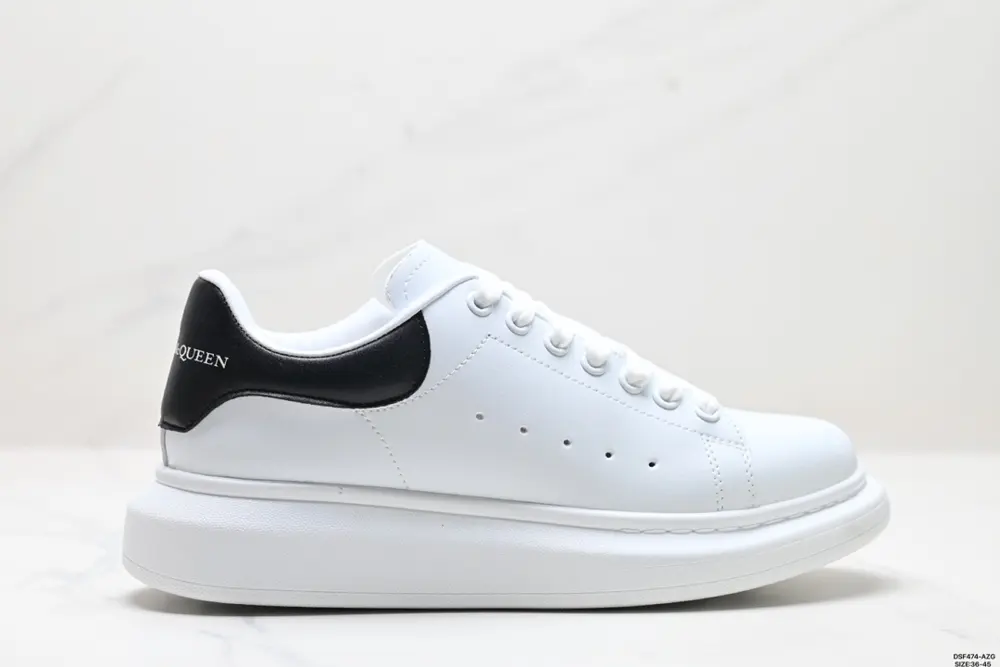 Italian luxury brand Alexander McQueen Sole Leather Sneakers low-top fashion thick-soled 553770