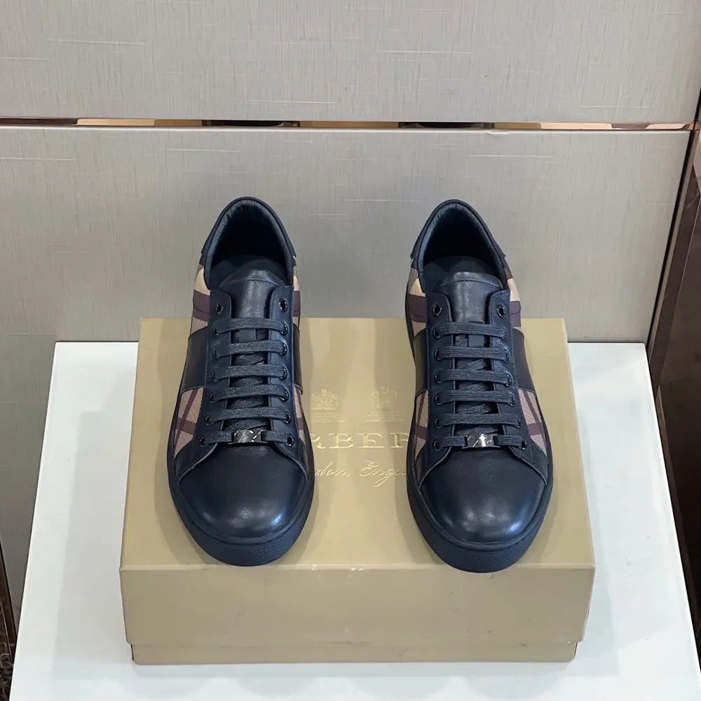 BURBERRY Men’s Casual Shoes