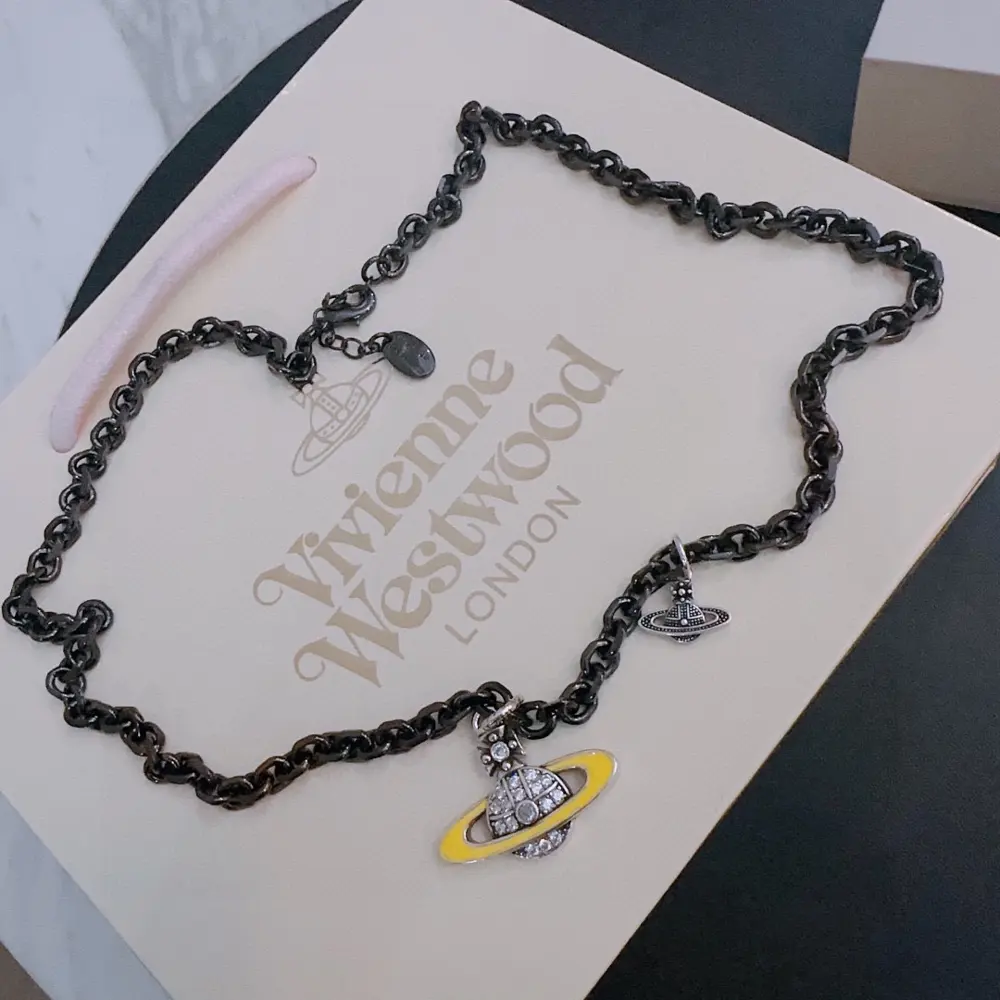 Vivienne Westwood Classic Large Saturn Necklace