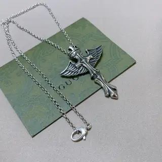 The latest Gucci necklace
