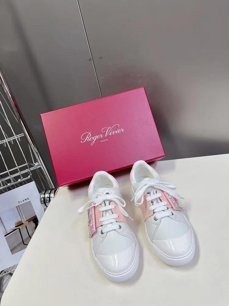 Roger Vivier Skate Series Side Diamond Buckle White Shoes Top New Release ︎
