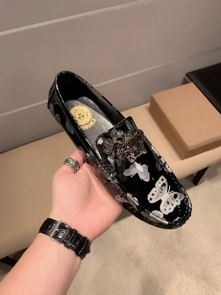 Versace The upper