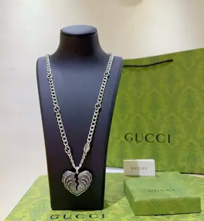 The latest Gucci necklace