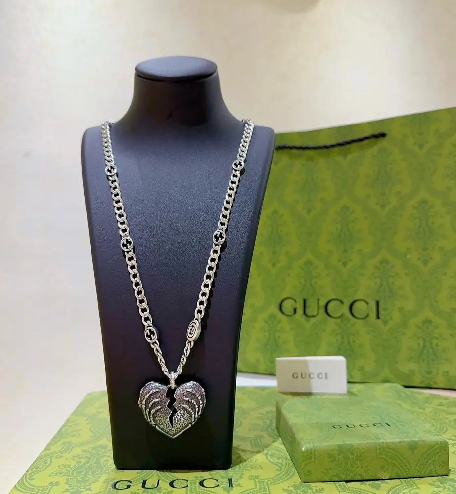 The latest Gucci necklace
