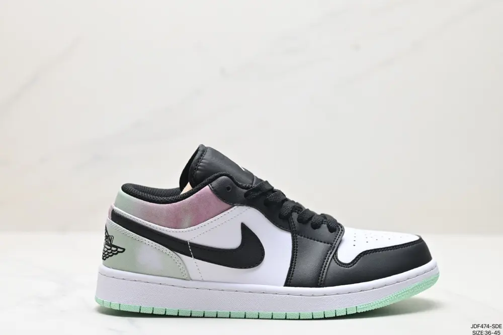 Nike Air Jordan 1 Low Sneakers 553558-128