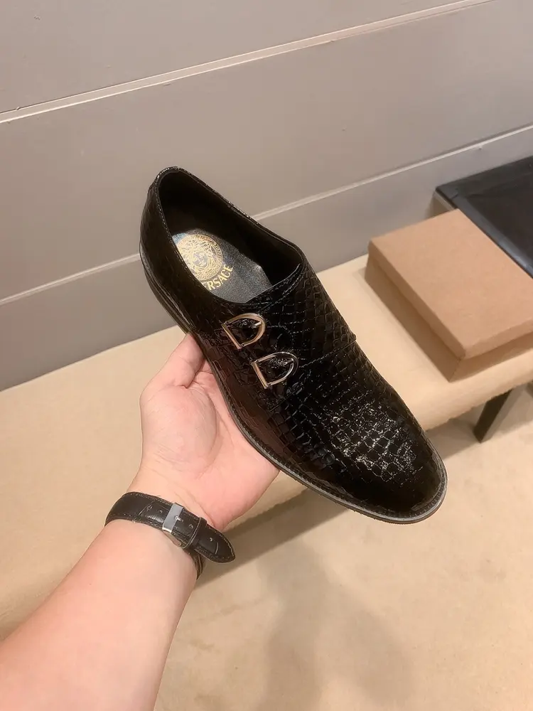 Versace The upper