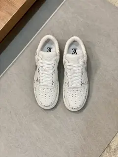 Louis Vuitton x Nike co-branded model