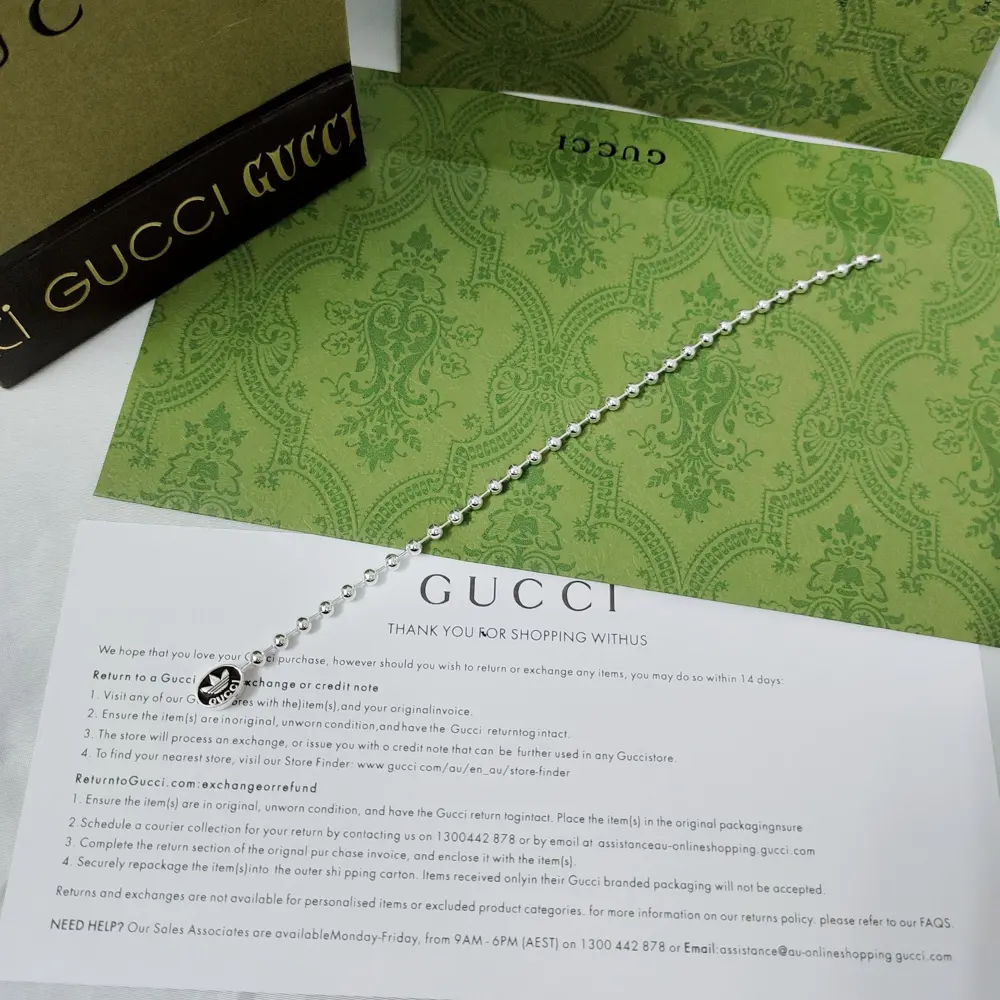 The second chapter of the Adidas X GUcci joint series begins. The webbing and GG letter